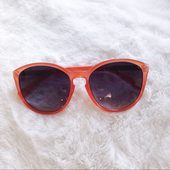 Celia Red Cat Eye Full Rim Sunglasses - Picture 2 of 10